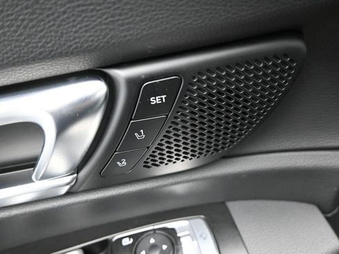 Used 2022 Kia Telluride SX w/ SX Prestige Package image 20