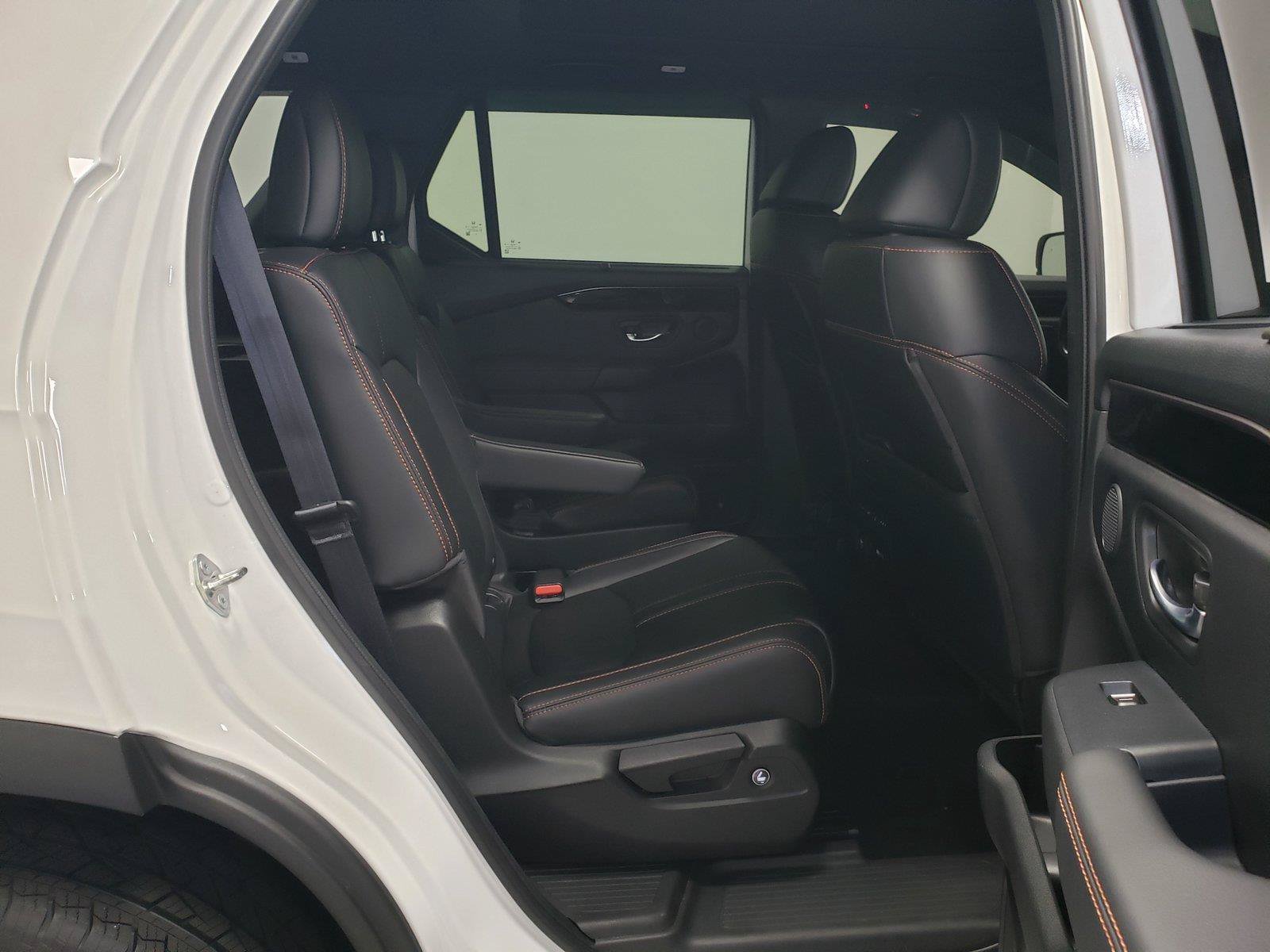 Certified 2023 Honda Pilot TrailSport image 35