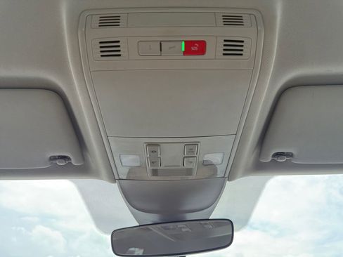 Used 2024 Volkswagen Taos S FWD image 38