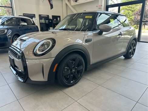 Certified 2024 MINI Cooper S FWD image 1