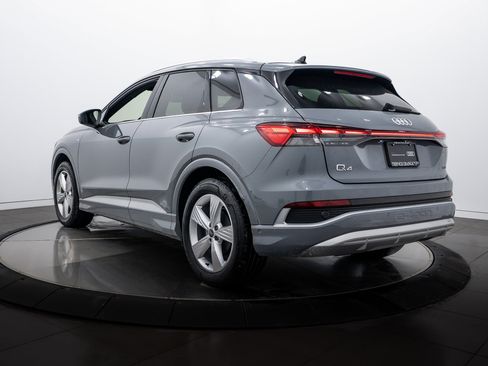 Used 2024 Audi Q4 e-tron Prestige image 5