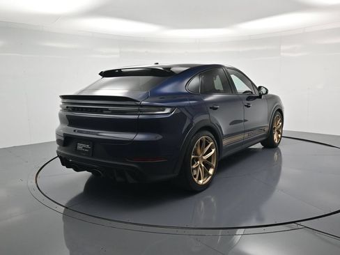 Used 2024 Porsche Cayenne Turbo GT AWD/4WD image 38