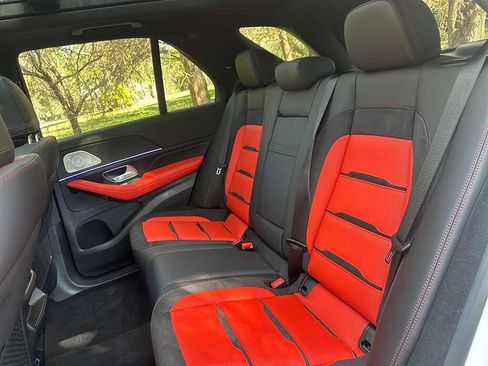 Used 2025 Mercedes-Benz GLE 53 AMG 4MATIC image 15