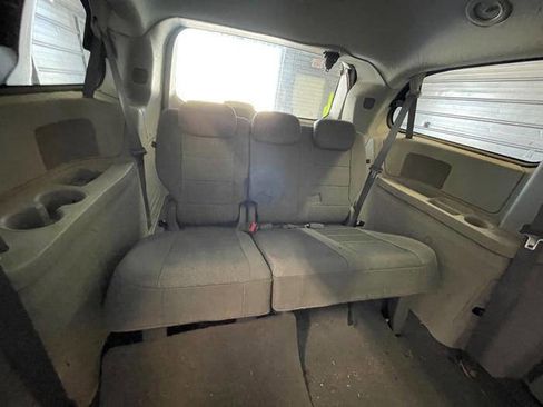 Used 2008 Dodge Grand Caravan SXT image 27