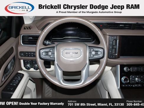 Used 2022 GMC Yukon Denali AWD/4WD image 16