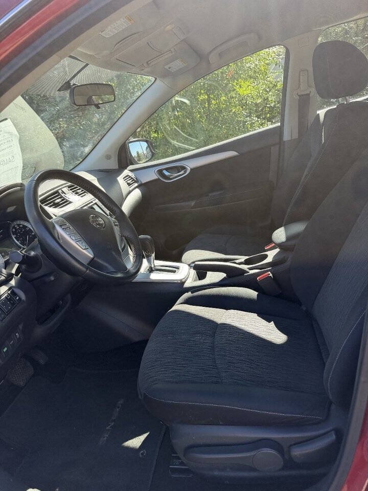 Used 2015 Nissan Sentra SV w/ Navigation Package FWD image 7