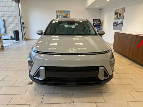 New 2026 Hyundai Kona SE image 3
