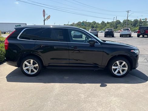 Used 2020 Volvo XC90 T6 Momentum AWD/4WD image 5