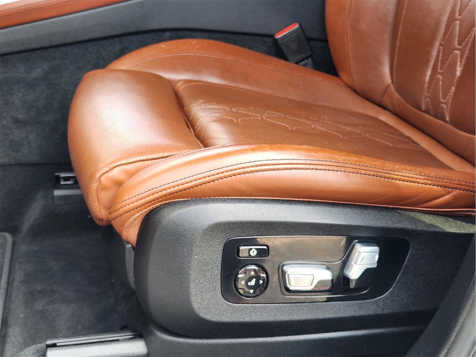 Used 2022 BMW X7 M50i w/ Executive Package AWD/4WD image 23