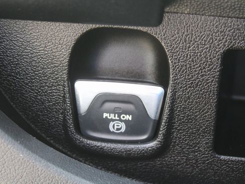 Used 2023 RAM ProMaster 2500 image 32