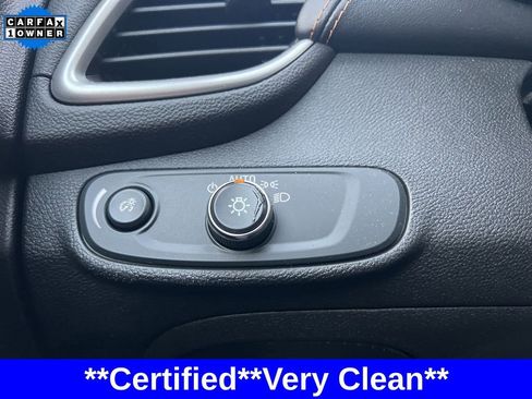 Used 2020 Chevrolet Trax LT w/ LT Convenience Package image 13