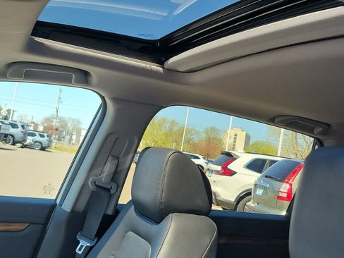 Used 2017 Honda CR-V EX-L image 6