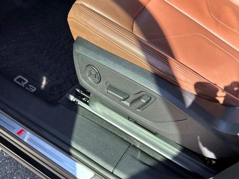 Used 2020 Audi Q3 2.0T Premium w/ Convenience Package image 21