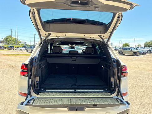 Used 2025 BMW X5 xDrive50e w/ M Sport Package AWD/4WD image 21