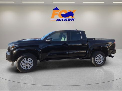 New 2026 Toyota Tacoma SR5 image 2