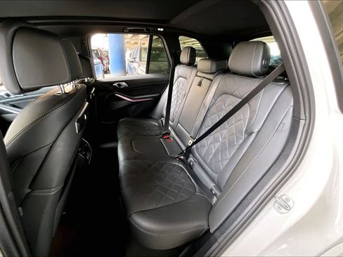Used 2026 BMW X5 xDrive40i image 19