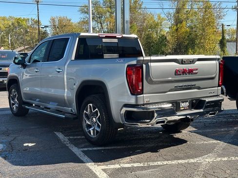 New 2026 GMC Sierra 1500 SLT w/ SLT Premium Package image 6