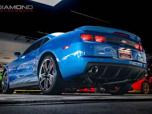 Used 2013 Chevrolet Camaro SS w/ Hot Wheels Special Edition image 57