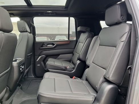New 2026 GMC Yukon XL Denali w/ Sun & Power Step Package AWD/4WD image 12