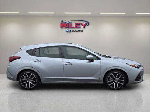 Certified 2024 Subaru Impreza 2.0i Sport image 6