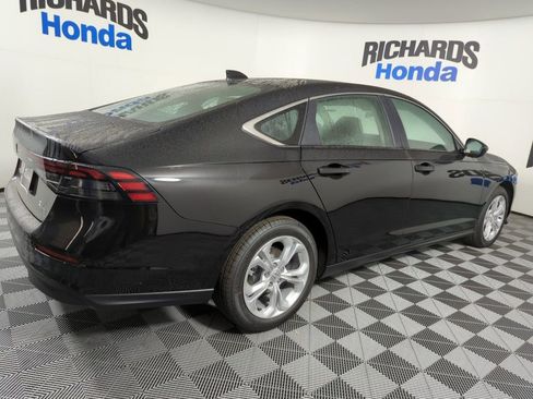New 2025 Honda Accord LX image 5