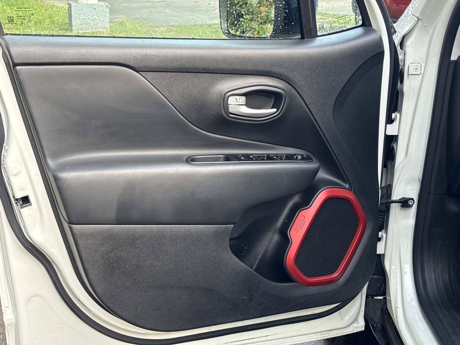 Certified 2023 Jeep Renegade Trailhawk AWD/4WD image 16