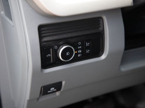 Used 2023 Ford F350 XLT AWD/4WD image 22