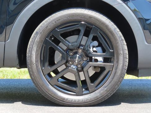 Certified 2024 Kia Telluride SX Prestige X-Line AWD/4WD image 19