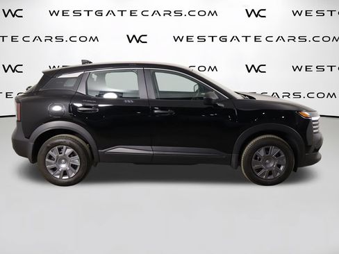 Used 2025 Nissan Kicks S FWD image 39