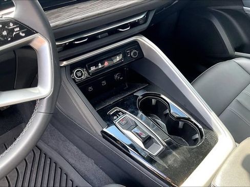 Used 2025 Audi Q5 Premium w/ Convenience Package AWD/4WD image 18