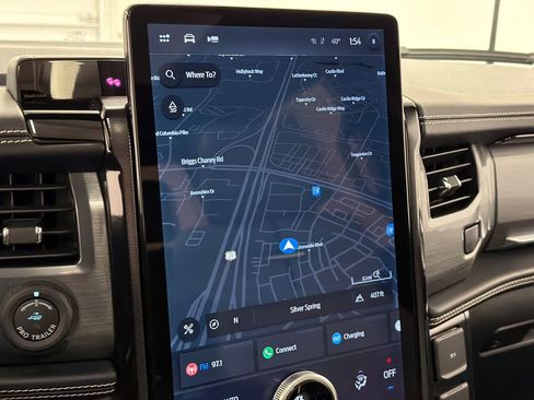 Used 2023 Ford F150 Lightning Platinum image 28