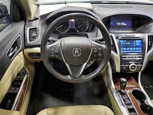 Used 2019 Acura TLX image 17
