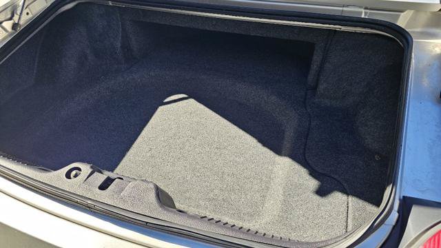Used 2004 Ford Thunderbird RWD image 45
