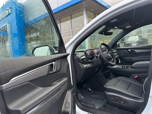 New 2026 Buick Enclave Preferred w/ Power Package image 21