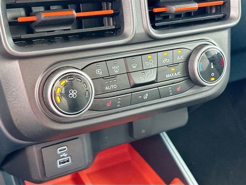 Used 2023 Ford Maverick XLT w/ XLT Luxury Package FWD image 15