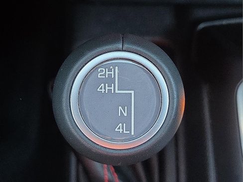 Used 2023 Jeep Gladiator Rubicon w/ Cold Weather Group image 17