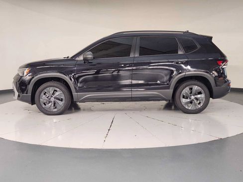 Used 2025 Volkswagen Taos S FWD image 5