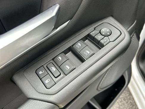 Used 2025 RAM 1500 Big Horn AWD/4WD image 16