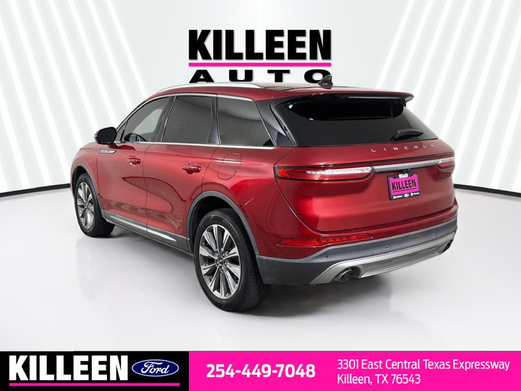 Used 2022 Lincoln Corsair Reserve w/ Elements Package FWD image 7
