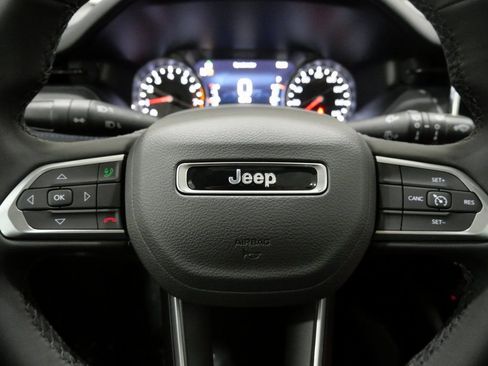 New 2026 Jeep Compass Latitude w/ Sun and Sound Group image 17