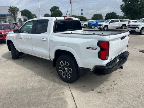 Used 2024 Chevrolet Colorado Z71 w/ Z71 Convenience Package 2 AWD/4WD image 4