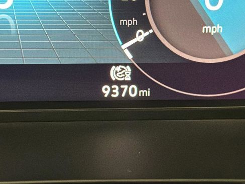 Used 2025 Volkswagen Atlas SE image 10