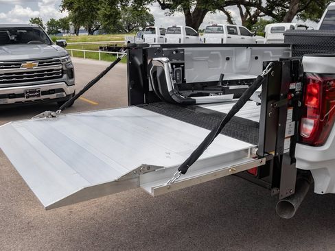 New 2024 GMC Sierra 3500 Pro w/ Convenience Package image 8