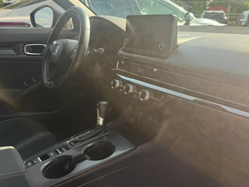 Used 2022 Honda Civic Sport image 15