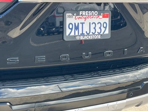 Certified 2024 Toyota Sequoia SR5 image 28