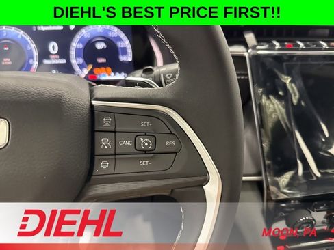 New 2026 Jeep Grand Cherokee L Laredo AWD/4WD image 28