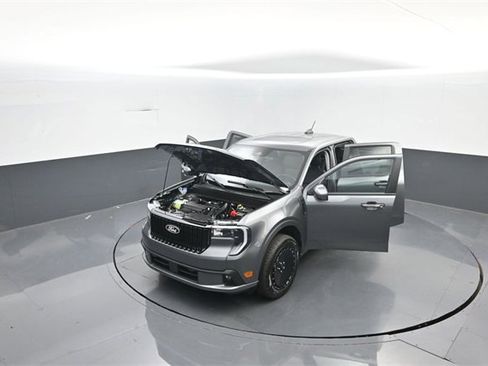 New 2025 Ford Maverick Lobo image 32
