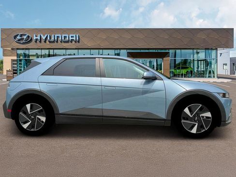 New 2026 Hyundai Ioniq 5 SE AWD/4WD image 9