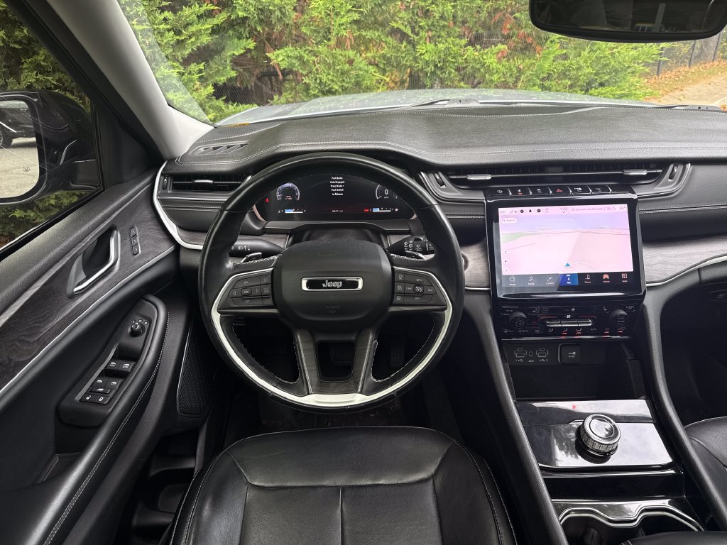 Used 2021 Jeep Grand Cherokee L Limited RWD image 18