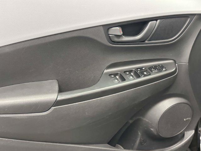 Used 2021 Hyundai Kona SEL Plus w/ Cargo Package AWD/4WD image 34